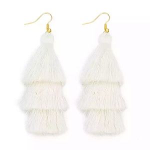 ♥️ White Three Layered Fringe Tassel Earrings ♥️